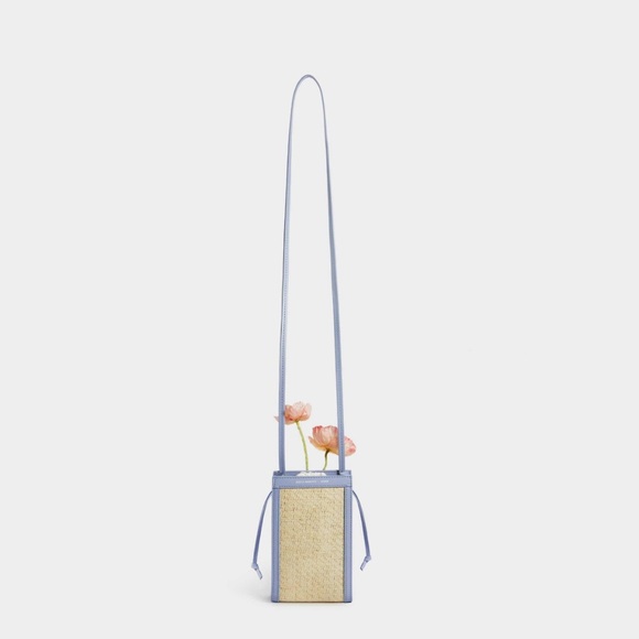 GENTLE MONSTER X JENNIE JENTLE GARDEN CROSSBODY BAG - Picture 1 of 10
